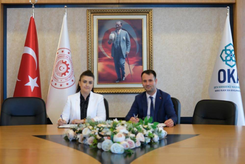 Samsun'da basın mensuplarına yapay zeka destekli medya ve dijital içerik eğitimi verilecek