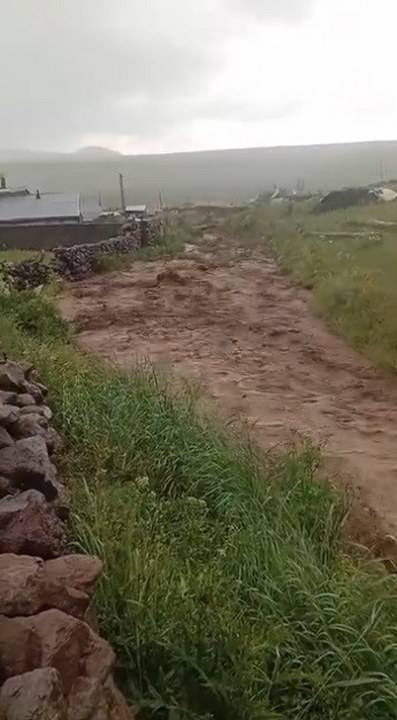 Kağızman’da şiddetli yağış sonrası sel meydana geldi