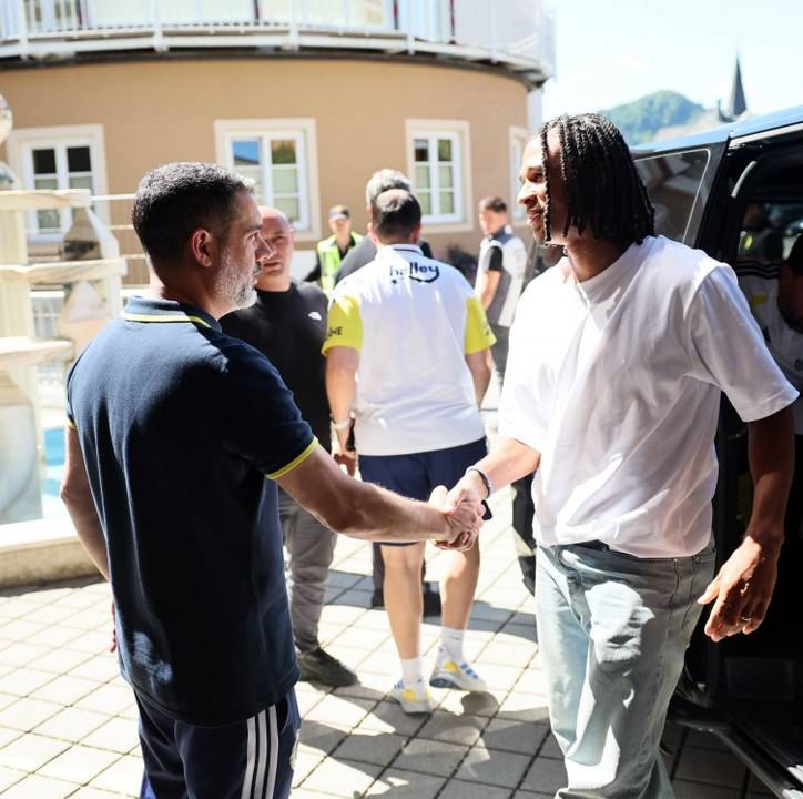 Nathan Ake, Fenerbahçe'de ilk çalışma