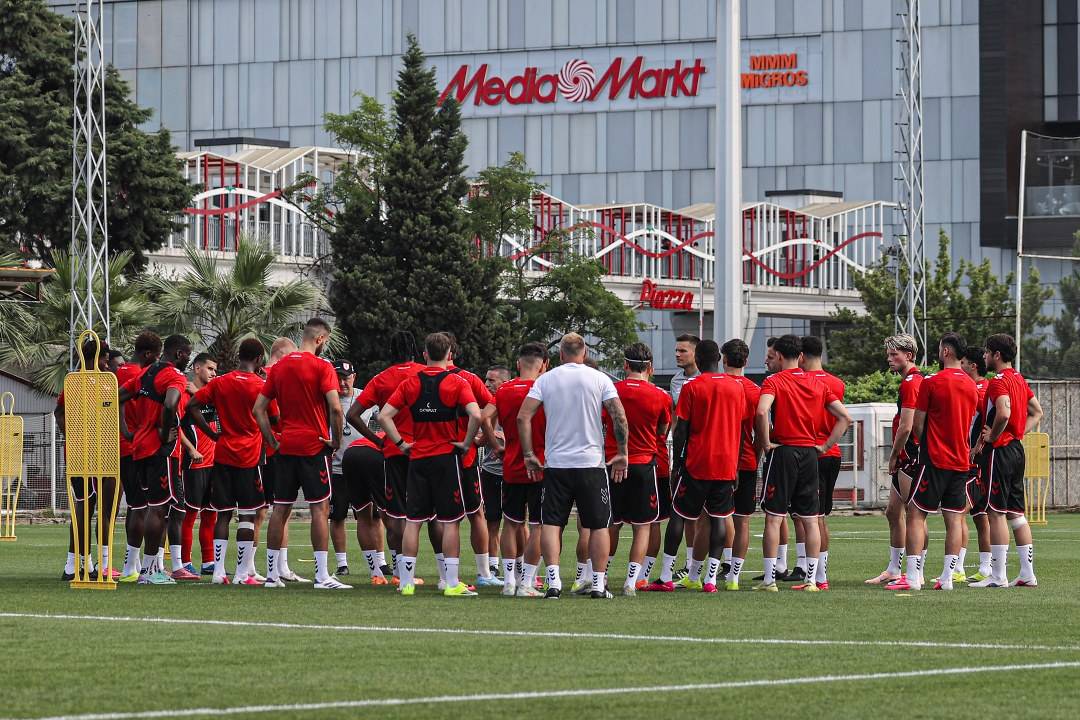 Samsunspor'dan akşam antrenmanı