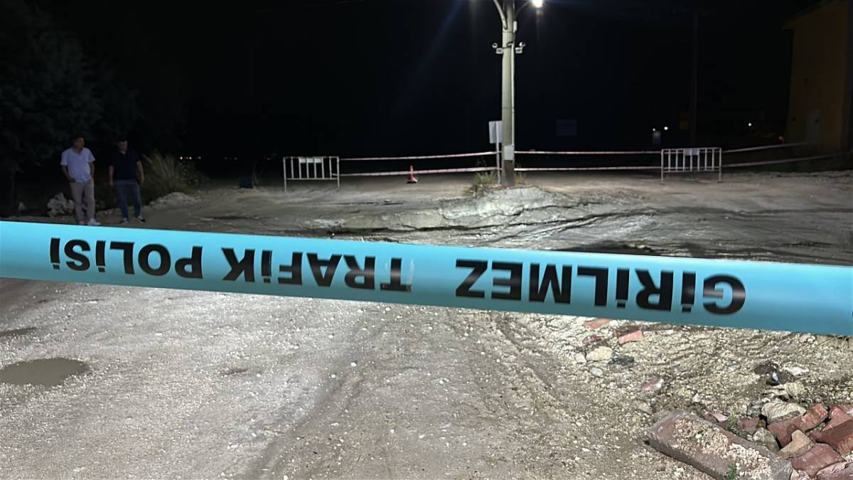 Şiddetli yağış nedeniyle köprü çöktü!